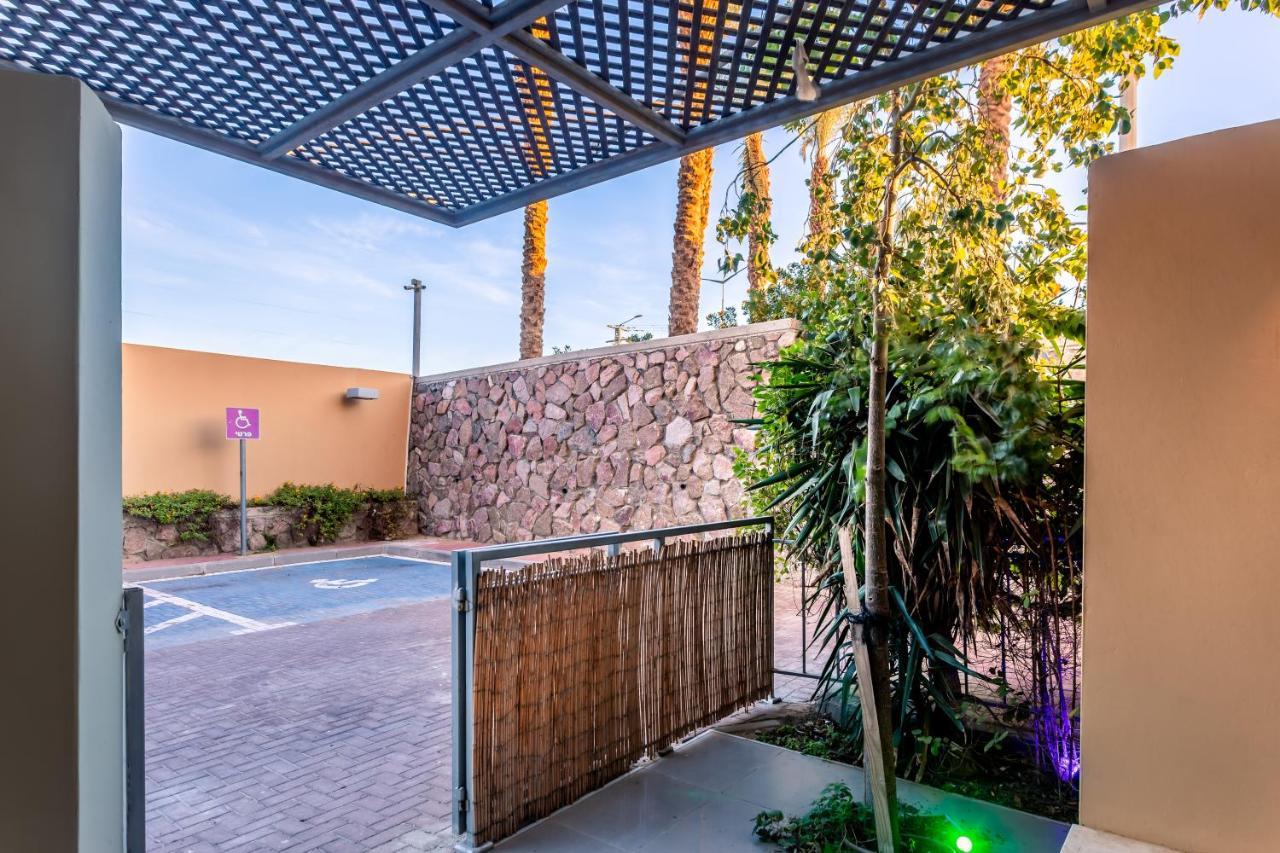 Almogim Suites Eilat Hotel (Adults Only) Δωμάτιο φωτογραφία